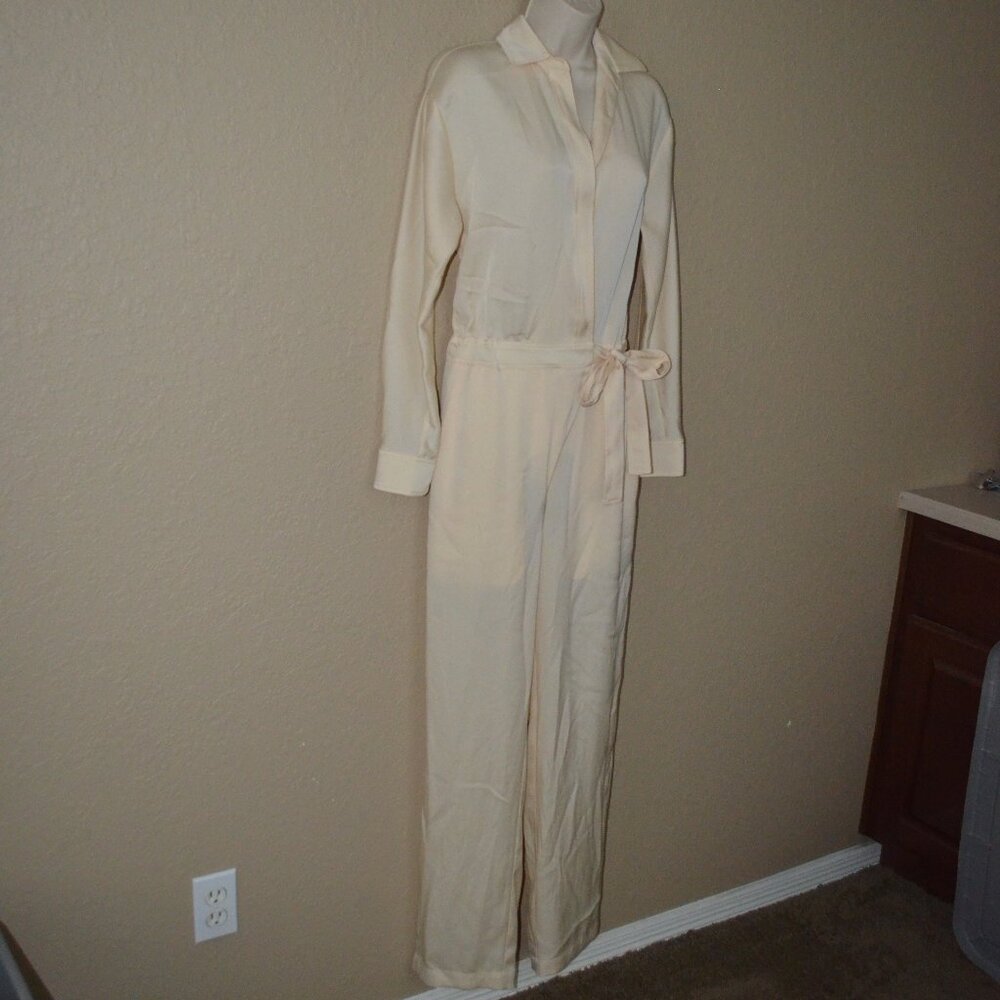 NWT $495 Vince Cream Long Sleeve Belted Jumpsuit - Picture 5 of 8